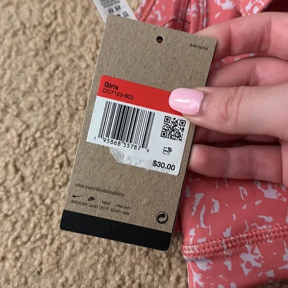 Girls Nike sports bra - Picture 5 of 5